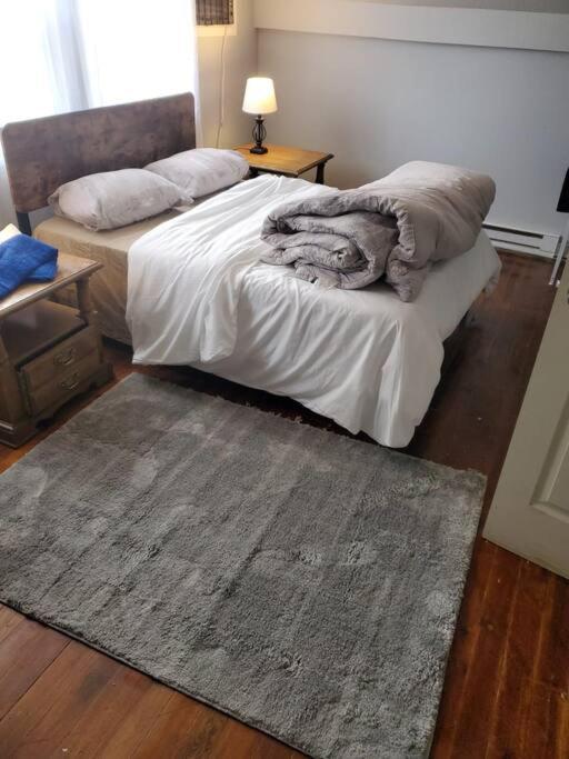 Comfortable Home Away From Home อีสต์ฮาร์ทฟอร์ด ภายนอก รูปภาพ