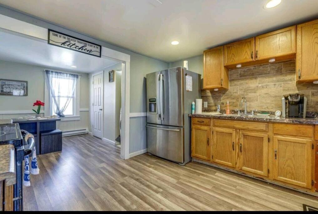 Comfortable Home Away From Home อีสต์ฮาร์ทฟอร์ด ภายนอก รูปภาพ