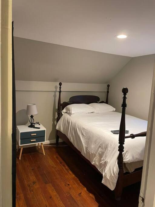 Comfortable Home Away From Home อีสต์ฮาร์ทฟอร์ด ภายนอก รูปภาพ